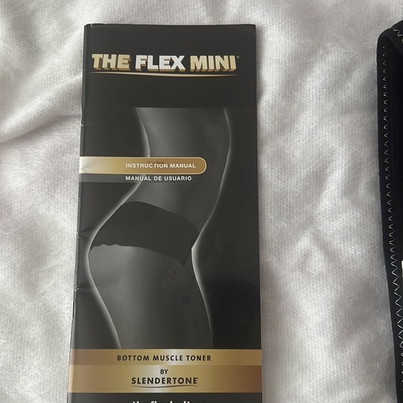 Selling bundle of Slendertone Flex belt, Flex Mini, Flex Arms - Picture 7 of 10
